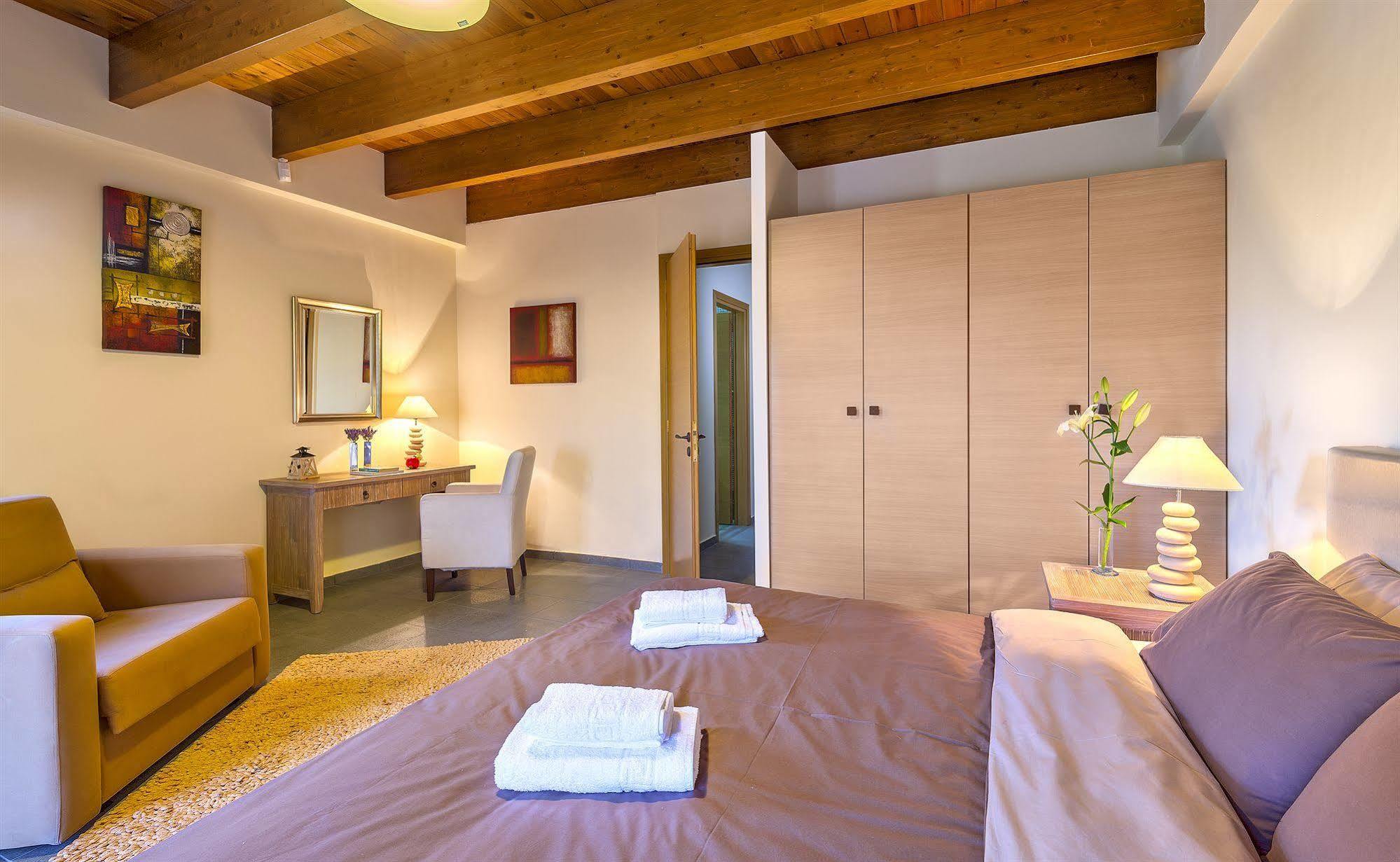 Apirathes Residence Zoúrva المظهر الخارجي الصورة