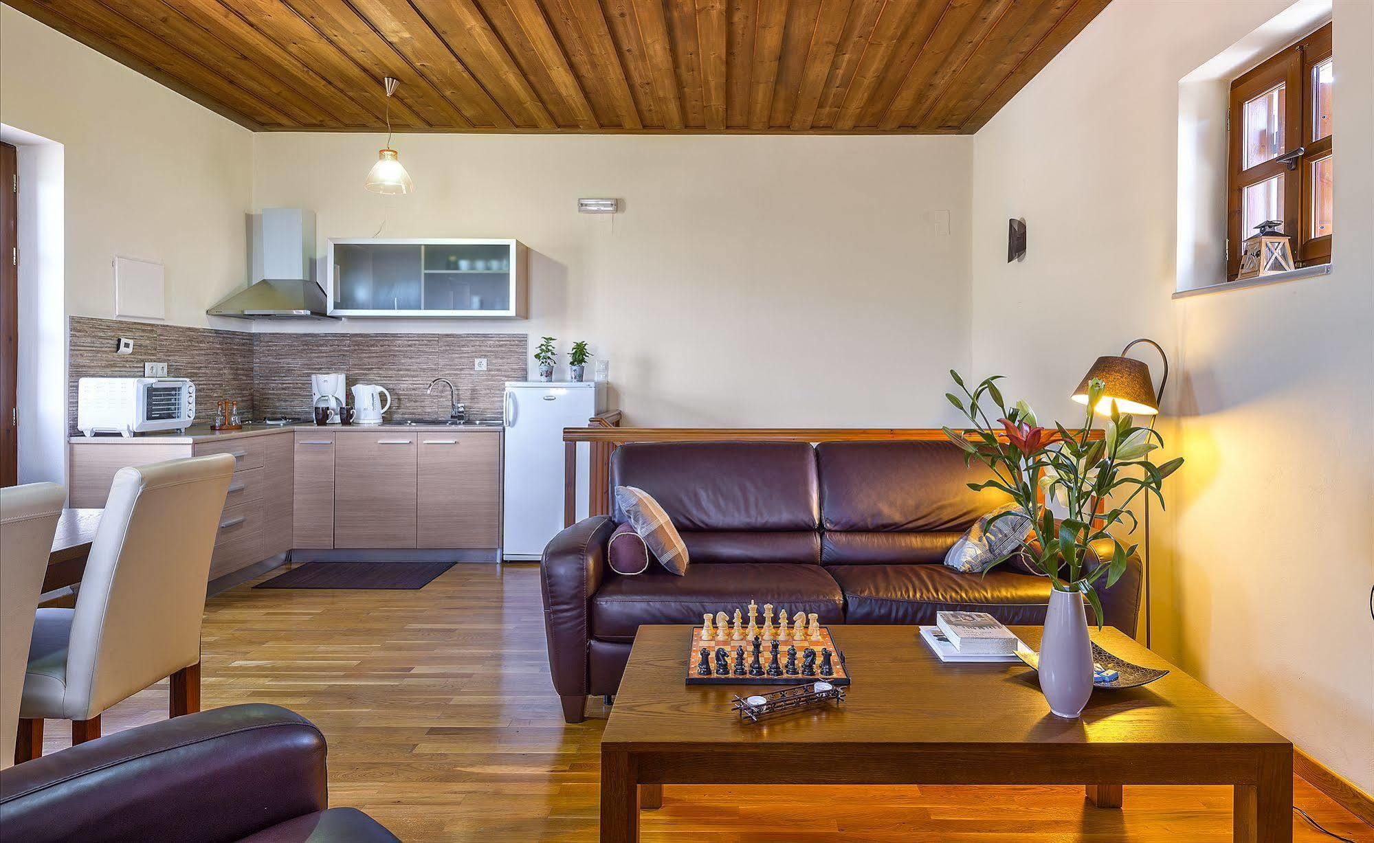 Apirathes Residence Zoúrva المظهر الخارجي الصورة